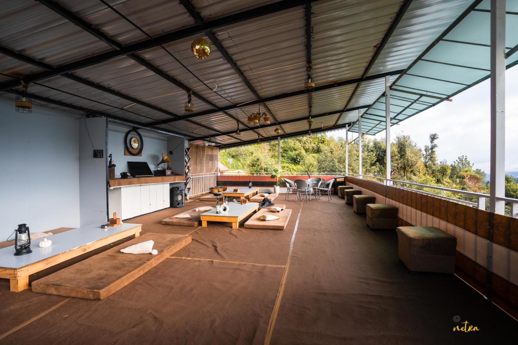 The Rare One'S Mukteshwar - Resort & Cafe Bagian luar foto