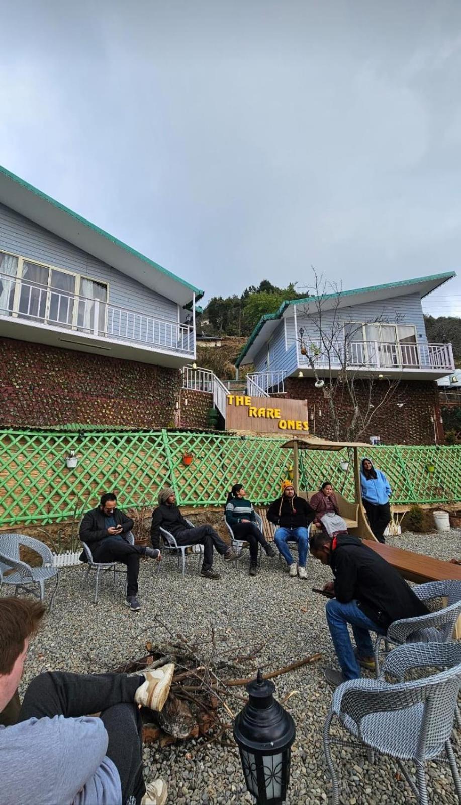 The Rare One'S Mukteshwar - Resort & Cafe Bagian luar foto